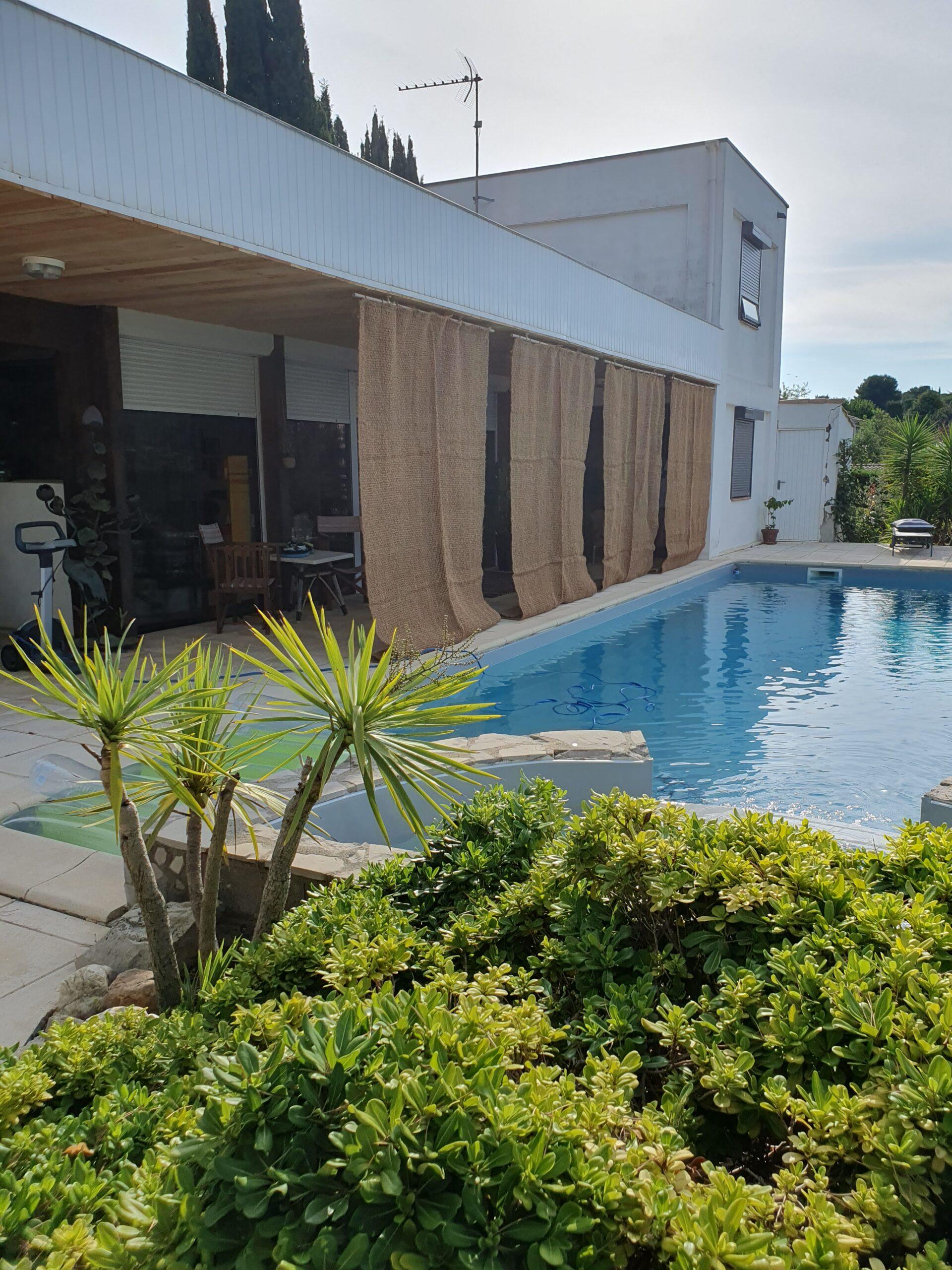 brise vue à ourlet ouvert